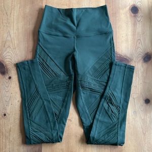 Alo Yoga moto leggings